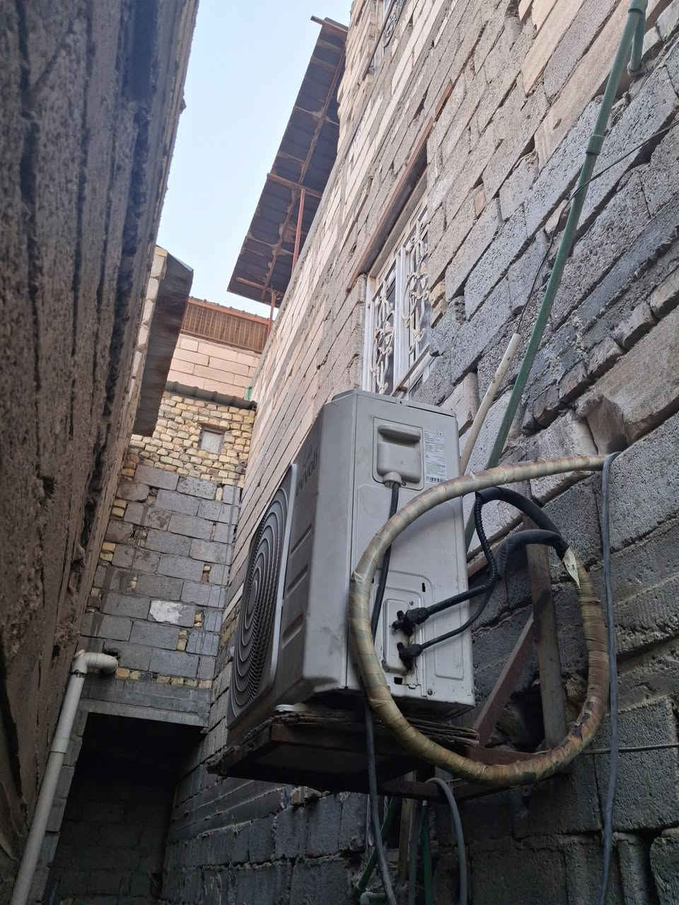 سبلت طنين الخارجيه ايفولي وداخليه توسوت 
شرط التبريد تفحص  تفتح بيدك
امبدل ماطور 
العنوان البصره جسر خالد
السعر 350
***********
