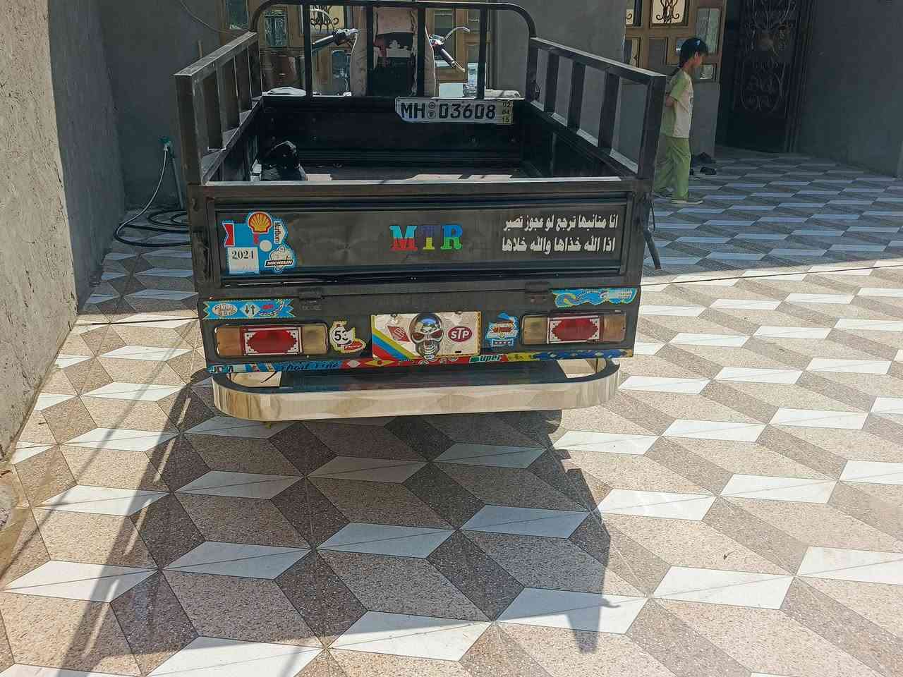 سلام عليكم  موديل 21 رقم انكليزي معمره علئ اخر حبايه كله جديد مكينه وكير بكس وتخم تاير وكهربايات وضفيره وجه وجاهزه ماذب عليه ربع مكاني مشخاب سعر خاص لو اتصال وبي وتساب ***********
