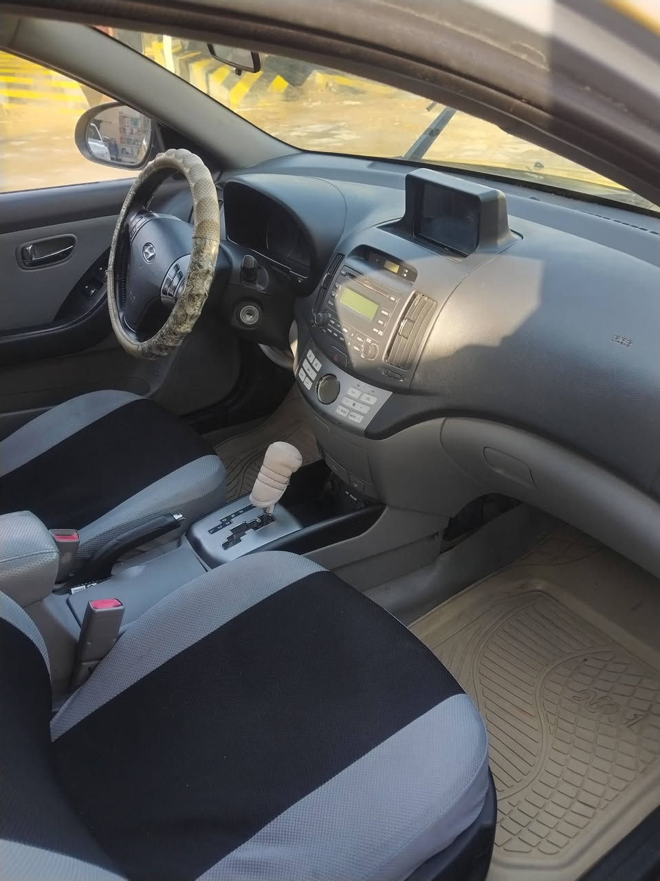 سلام عليكم النتره 2010 أدوات كص جنطه جاهزه من كلشي عينه ليزريه مكان سياره ميسان الاستفسار الاتصال بل ***********
