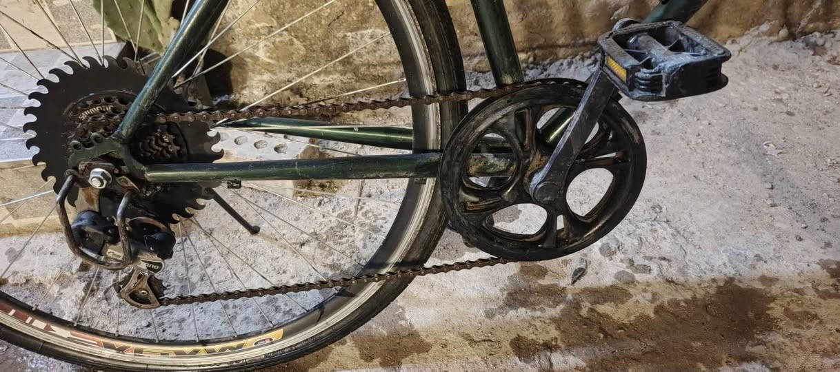 سلام عليكم بايسكل للبيع أو مراوس فقط رياضي بايسكل نضيف سعر 100


**إذا كنت صاحب هذا الإعلان وتريد حذفه لأي سبب، رجاءا أرسل رسالة إلى الدعم الفني**