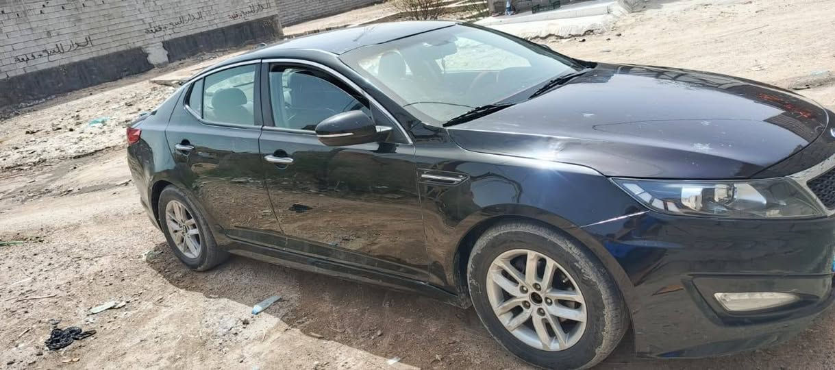 يالله السلام عليكم اخوان بيع مستعجل كلش السعر جوه السوك بهواي 
اوبتما K5.     2013
مكينه دوش 2400 كفاله بجيس 
السياره فول مواصفات عدا الفتحه 
السياره جاهز هلا اخر حبايه تدفئه تبريد ثلج حداديه 💯/💯 السياره مغلفه اسود طافي ضمان5سنوت  وبيها باب الراكب امبدل وبيها رشوش متفرقه ابيع احزام السياره بيها هواي اضافات مال بيت ***********.    *********** اتصال وتساب
