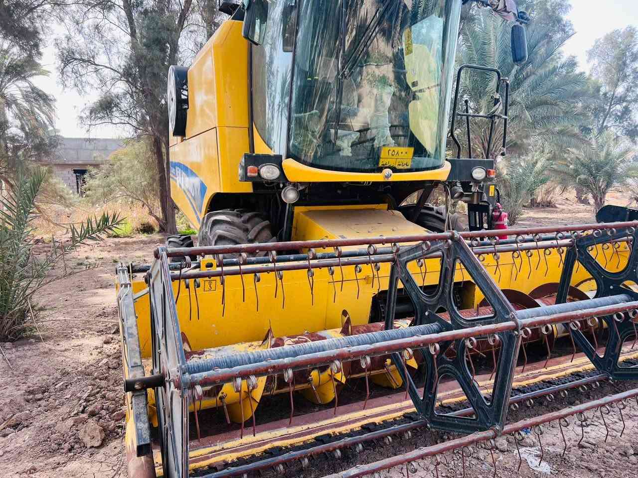 حاصده للبيع موديل ٢٠٢٢ اربعه بلم دبل ادرام فول مواصفات عاده ١٣٠٠ ساعه الشراي لاتصال عله الرقم *********** رقم اربيل
