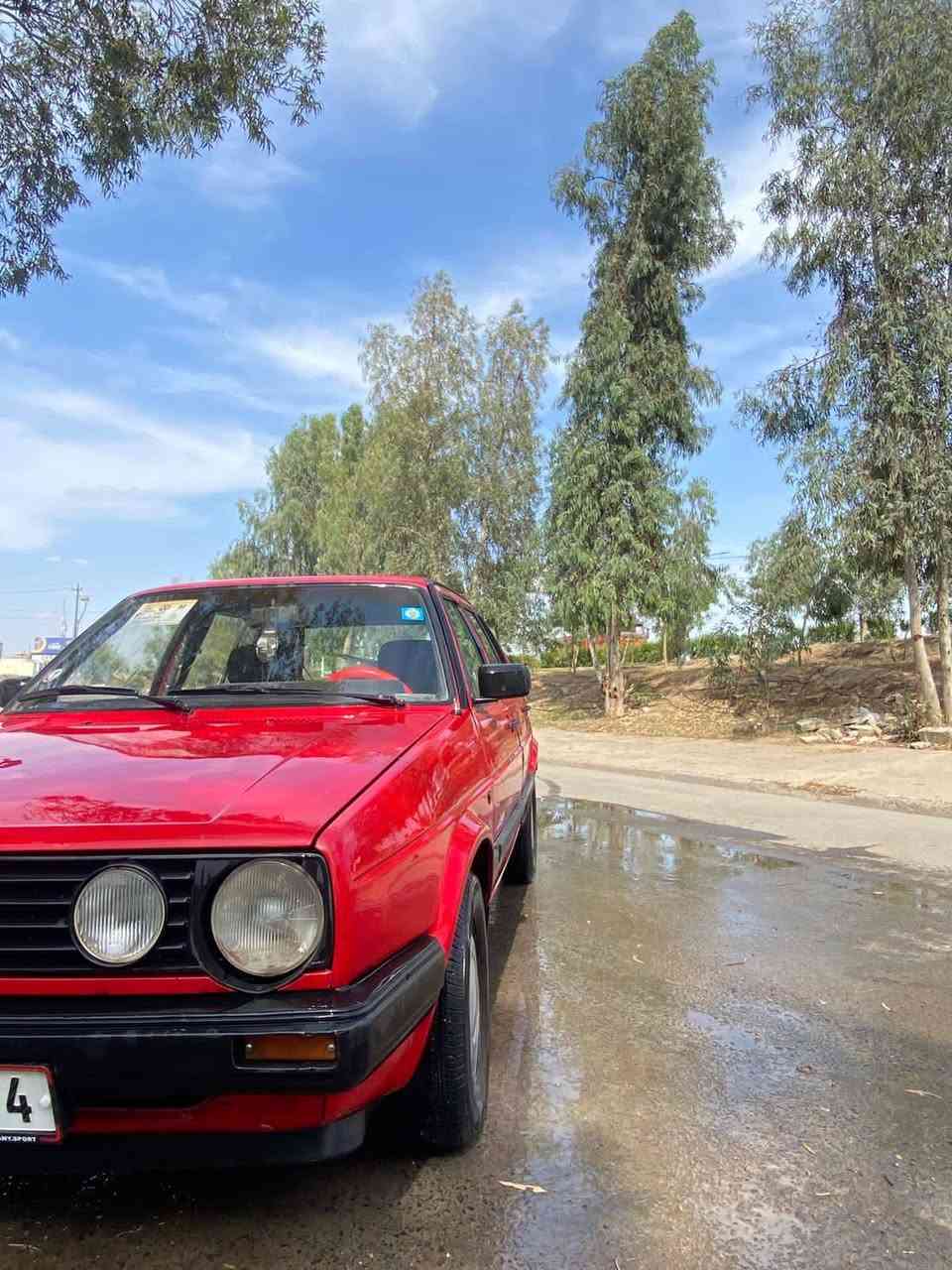 السلام عليكم

كولف موديل ١٩٩١ محرك ٠٨ كشر نظيف كير عادي كم موضح في الصورة رقم انكليزي مسطرة رقم نينوى شرط تحويل يعني السيارة مباشر تصعد بيها مكان السيارة في نينوى جانب الأيمن غير متواجد على الفيس  باقي تفاصيل اتصل على رقم الهاتف *********** علما  بيها كابون بانزين
