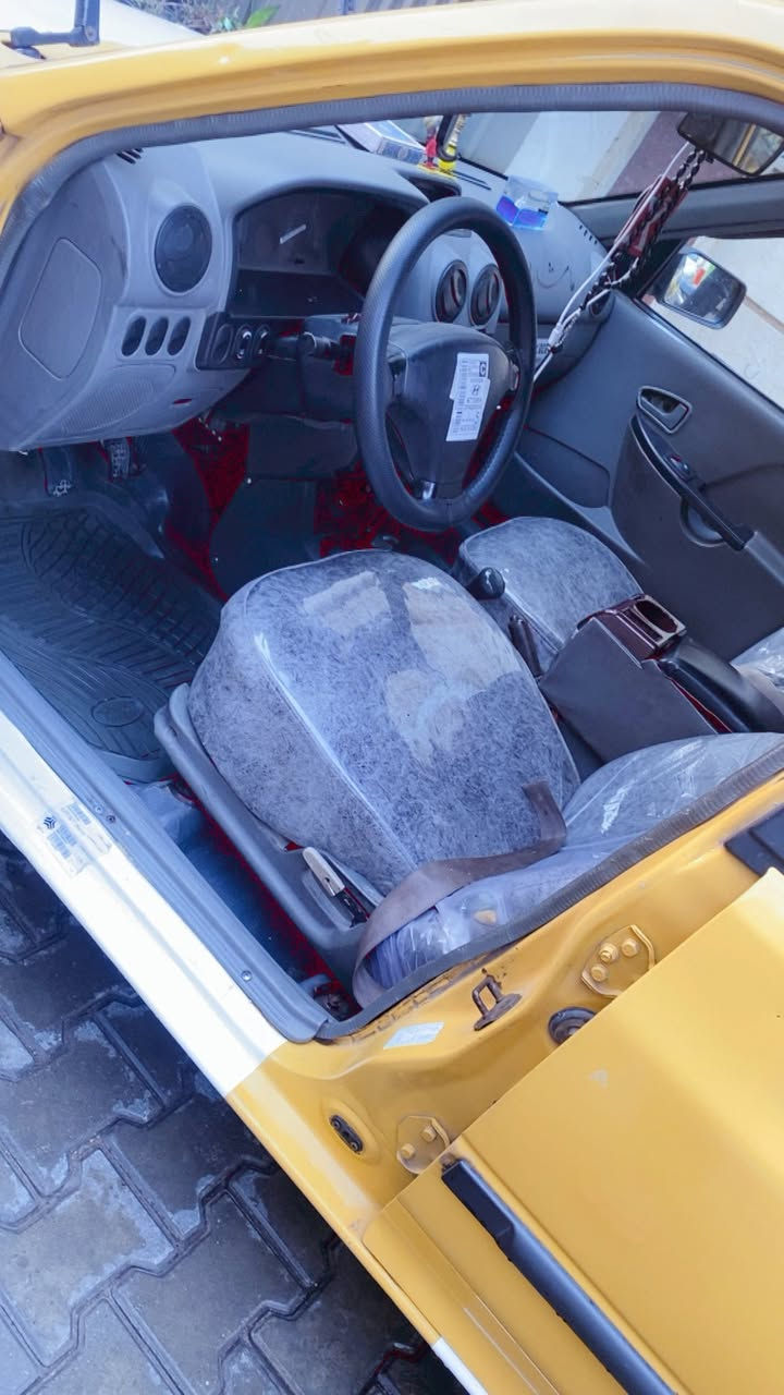 السلام عليكم
عندي سايبا مديل 12 

سياره صدر جديد 

دوشمه جديد 

كشره كلش حلو

مابيه اي نقص السياره 

بيه خيط تبخير كه بدايه 

الاسعر ٢٩ بيه مجال 

بسمي ثاني يوم تحويل 

ما عليه لا غرامه لا هيئه 

عنواني بغداد الشارجيه 

***********
