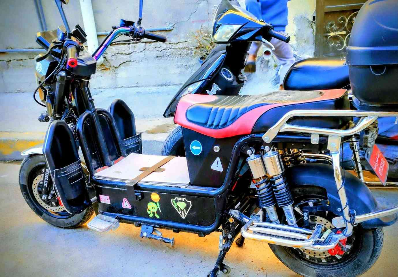 السلام عليكم دراجه شحن لبيع مكاني بغداد الشعله مكلف بالنشر اتصل عل رقم   ***********
