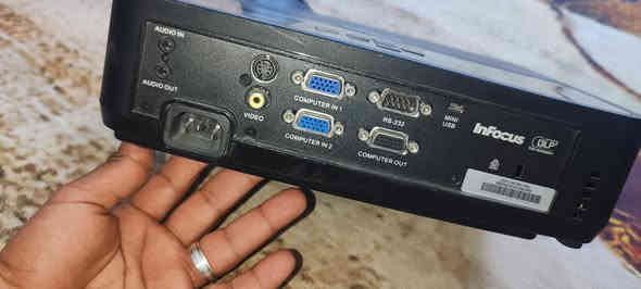 للبيع شغاله مكان مدينه الصدر السعر 100 للاتصال ***********
