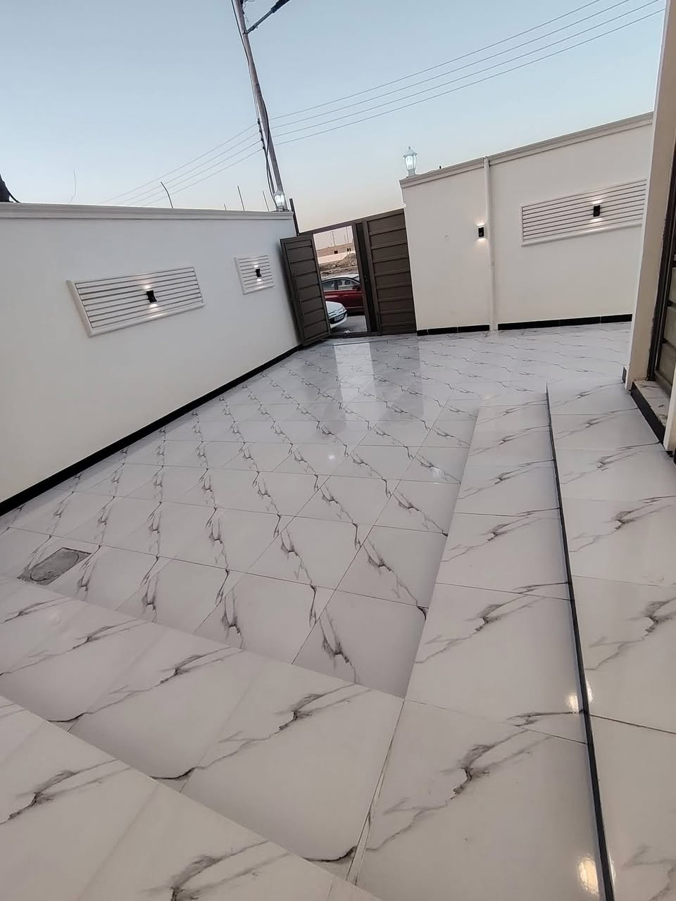 ياالله اسعد الله اوقاتكم بكل خير احبتي
يتوفر #دارين سكن #طابو زراعي #عراقي سند 25 #وكالة ونسخه من #الطابو ومكاتبه #تتكاتب ويه#صاحب لأرض مباشر

#مساحه كل دار ٢٥٠ متر

تريد #واحد تريد #ثنين

#يتكون من #ثلاث قرف منام #ودوانيه #وصاله

#كلش واسعه #ومطبخ وصحيات داخليه وخارجيه وكراج سياره يقع على #شارع 10 متر تبليط

كافه خدمات متوفره يمك

#العنوان البصره ابي الخصيب محيله طريق سيد حامد #قرب مدينه الاندلس السكنيه

#السعر 130 مليون وقابل للتفاوض 

#للاستفسار اكثر اتصل ***********

نستقبل جميع العروض العقاريه
