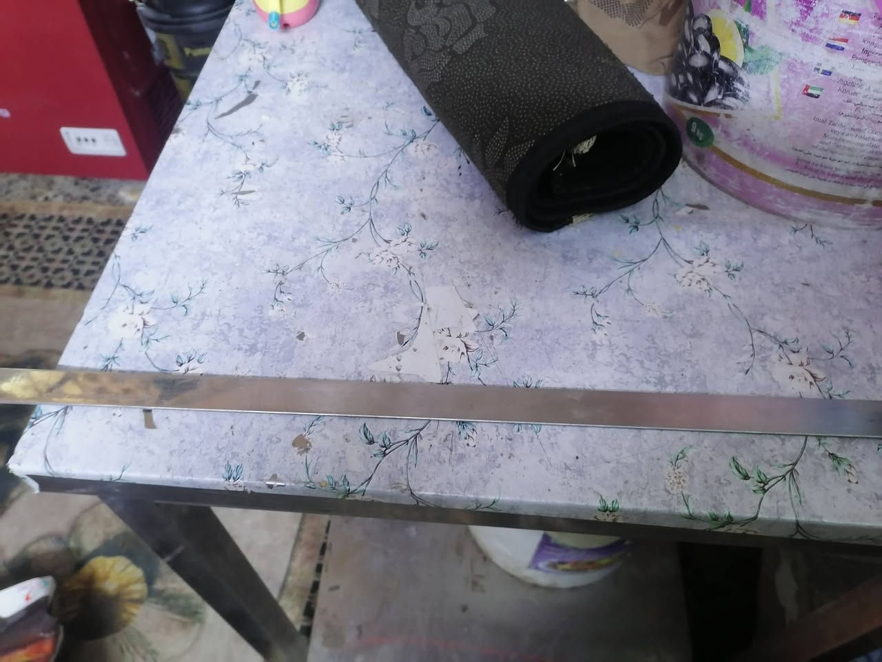 سلام عليكم ميز سل ستيل الطول مترين قاطين وشياش كباب ١٣٥شيش سل ستيل ابو الختم وشوايه كباب منقله تفصال للبيع *********** الشراي يتصل بي واتس اب
