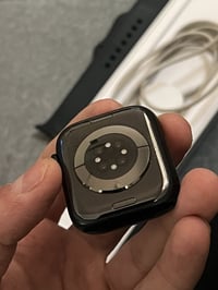 ايفون وابل واتش للبيع ايفون 11 برو ماكس 256 الجهاز نضيف ومبدل افضل نوع...