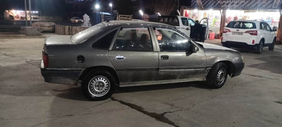 اوپڵ فکترا ارم پلاسیک سلیمانی  کارە بای هه موی مزبوت تاخم دواو پیشی جرکە ی تیانیە مزبوت بە شە رتی ارم و اولیات و براوە نە بی بیدە عمو لیدران هیجی پیوە نیە رقم مبوبایل *********** شمشمل, السليمانية
