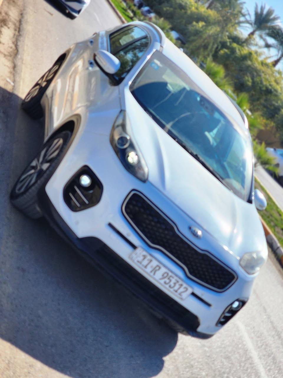 سبورتج خليجي موديل 2017 
السياره كفاله صبغ ولتبديل محرك كير ع شركه 
السياره فول الفلول عده البنراما 
بصمه باب 
بصمه تشغيل 
سايد بريك بصمه 
جنطه كهربا
لايت عالي ناصي زنون 
وبيهه هوايه مواصفات 
رقم بغداد الجديد بأسمي 
السياره بوضع الشركه 
السعر 182 مكان السياره بغداد المحموديه 
وترهم مراوس حسب القناعه 
***********
***********
