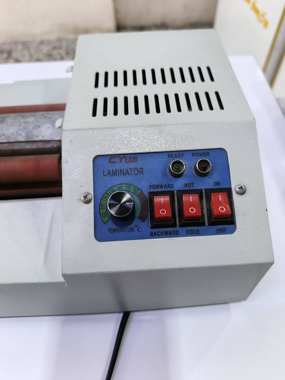 بصمه خطوط وجهاز كبس هويات للبيع
بعدهن جديدات شراي يراسلني سعرهن مناسب


**إذا كنت صاحب هذا الإعلان وتريد حذفه لأي سبب، رجاءا أرسل رسالة إلى الدعم الفني**