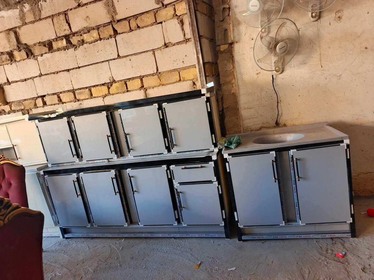 يارب يارزاق كاونتر اربع قطع  سنگ مرمر جديد السعر ٥٥٠ الف العنوان قرب مصرف الرشيد للاستفسار ابو علي ***********
