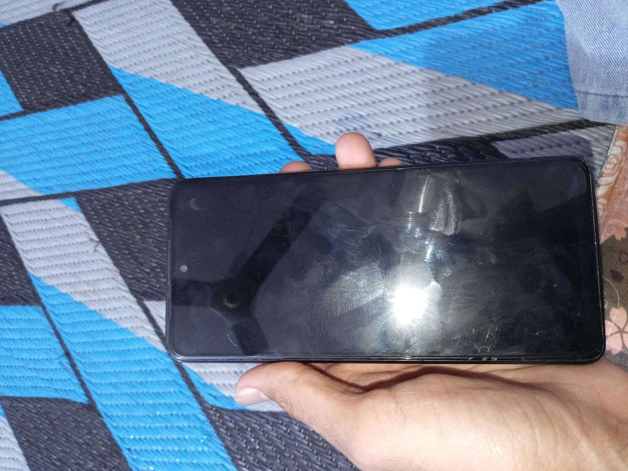 سلام عليكم جهاز Infinix NOTE 30
ببجي90فريم ذاكره256 مراوس شعندك نزل الجهاز فقط كسر بل شاشه. مكاني نجف حي ميسان


**إذا كنت صاحب هذا الإعلان وتريد حذفه لأي سبب، رجاءا أرسل رسالة إلى الدعم الفني**