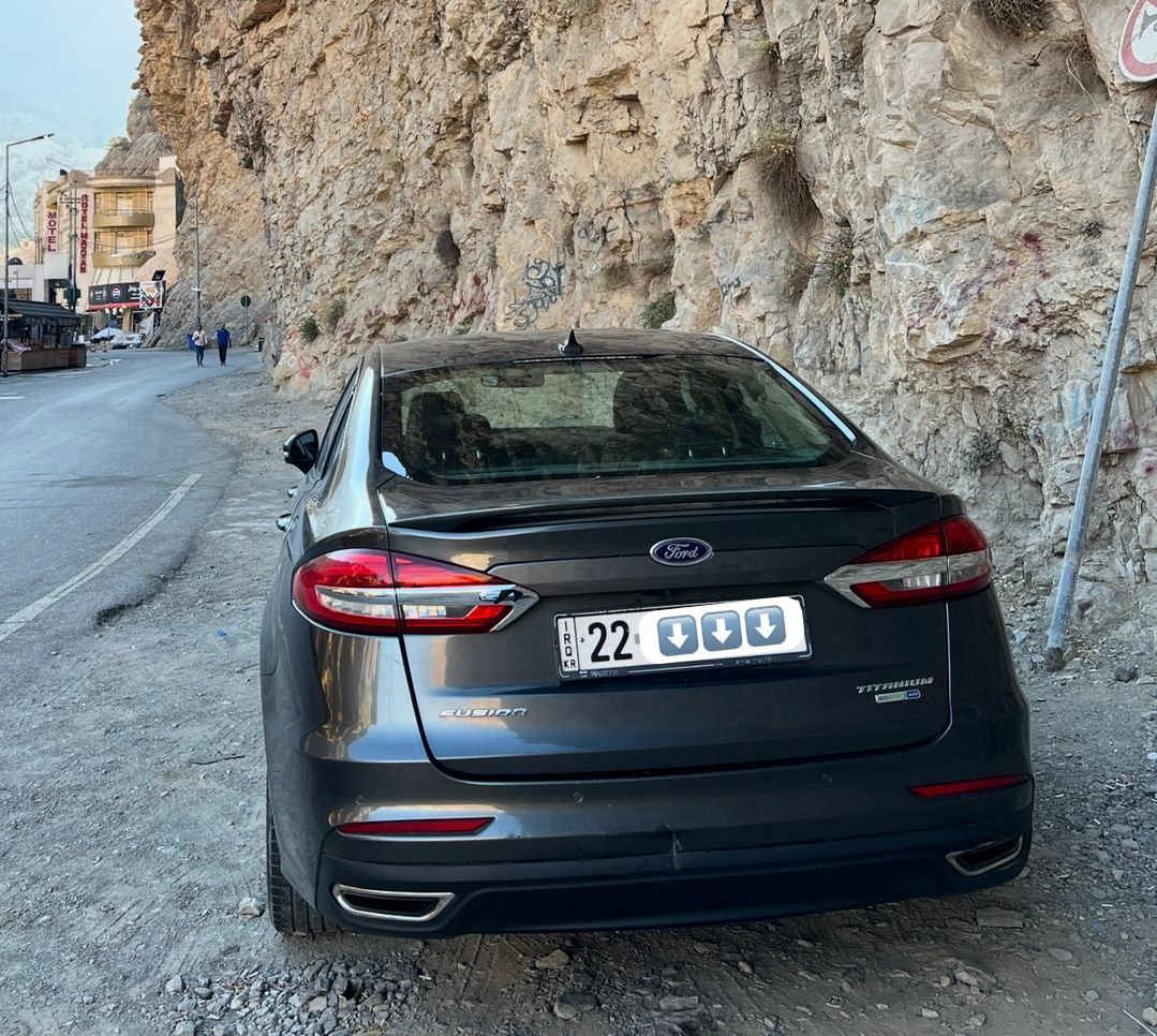 سيارة فورد فيوجن تيتانيوم 2020
رقم اربيل وارد امريكي الضرر٣ قطع بسيطة. 
فول مواصفات كشنات جلد تدفئة وتبريد رادرات .
السعر 140 ورقة وبيها مجال 
اي استفسار هذا رقمي بي واتساب ***********
