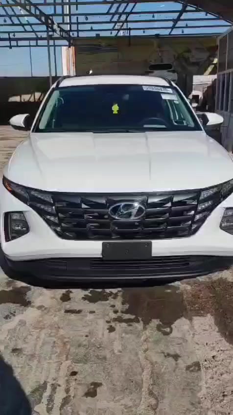 سلام عليكم توسان موديل 24 بلكن شحن منزلي و هايبرد ماشية 13الف تترقم بغداد والمحافظات متواجد على واتساب والخاص ***********
