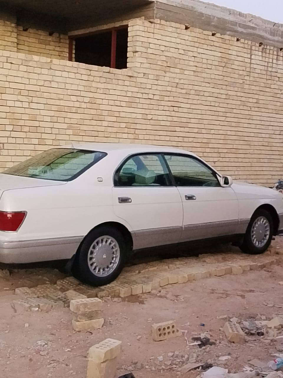 بطه منفصل مديل 95 مكفوله من  الشرعيات بيها رشات صبغ مكينه وكير وحداديه جدد رقم انبار مشروع وطني للستفسار ***********
