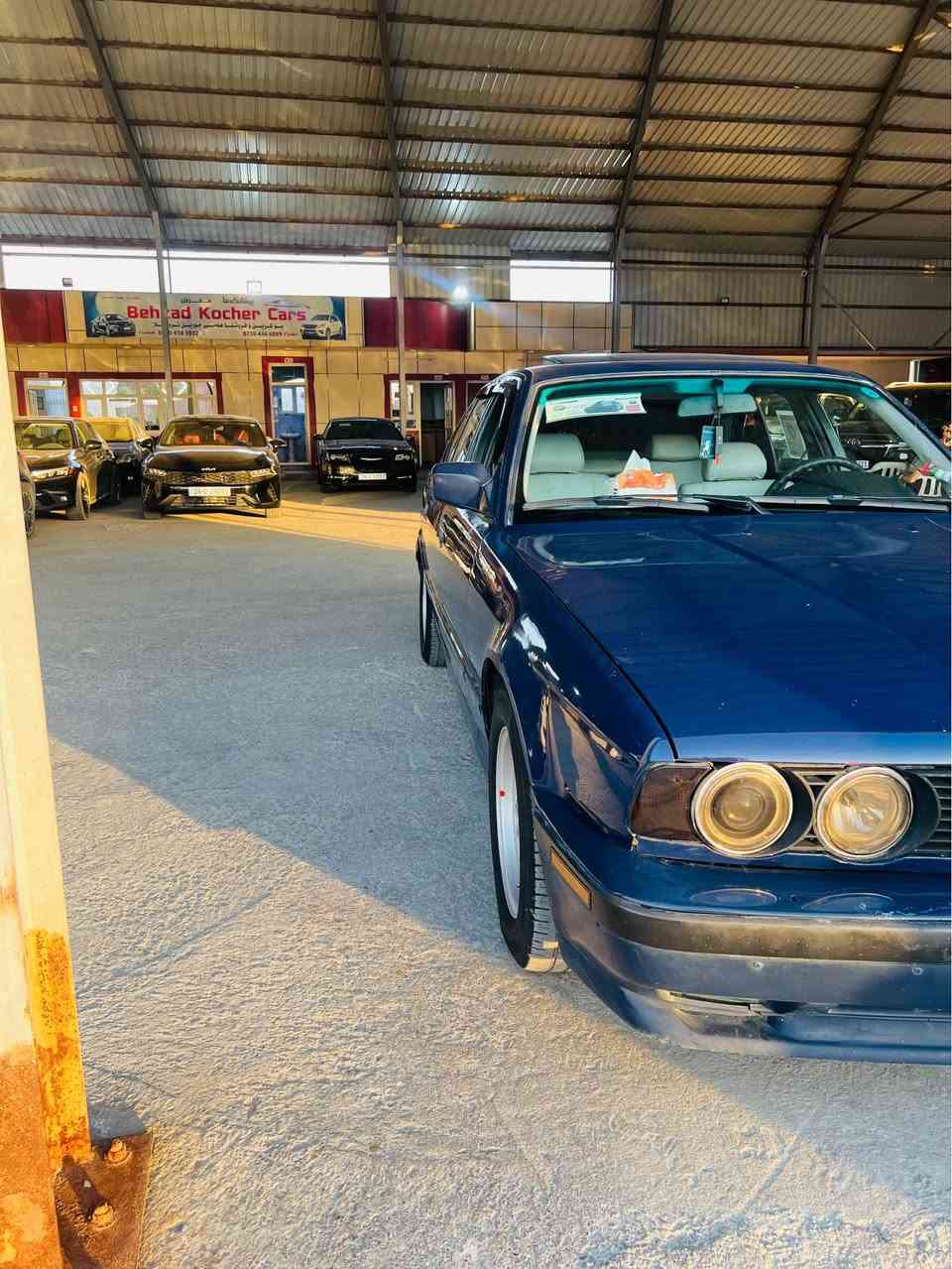 BMW 525i حزام بغ 
موديل 1991
تبريد تبريد مركزي 
لون نيلي 
داخلي vip
بي دعم 
كهرباء مضبوط
سلايت

سعر ٤٩ مجال 
رقم تلفون واتس اب *********** زاخو, دهوك
