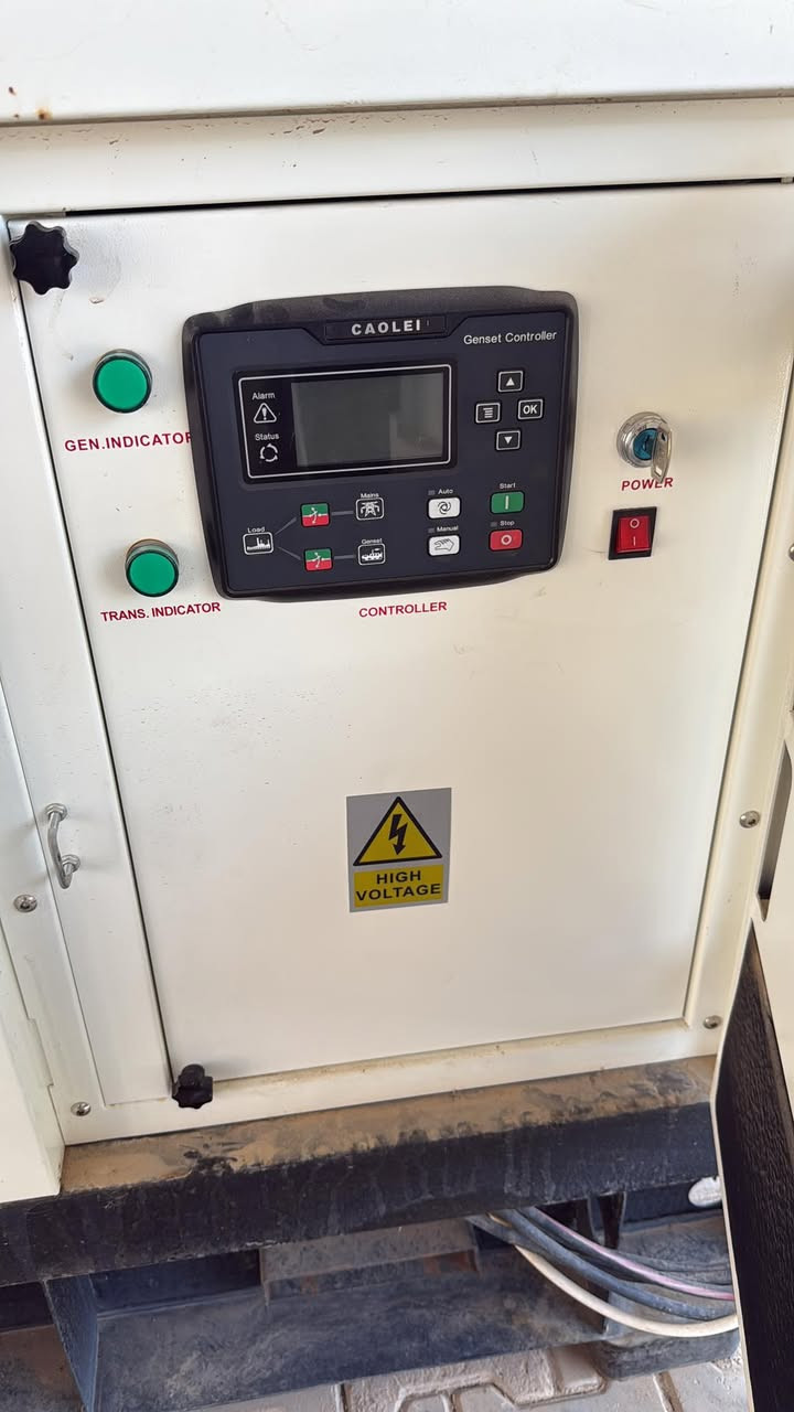 مولدة للبيع  ( 25 كي في ) كاتم مشتغلة 100 ساعة فقط بعده دهن المحرك مال شركة ما مبدل بمعنى جديدة  البيع بسبب ربط  منظومة طاقة شمسية و موجودة في الفلوجة بمزرعة و المولد جيد جدا ومعاها خزان الكاز 
سعر البيع 4 ملايين ونص مع خزان الكاز 

علما ان الجديدة سعر الشراء 6 ملايين وسبعمائة وخمسون مع الخزان    
***********
