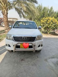 تويوتا هايلوكس • ٢٠١٣ • رقم أربيل