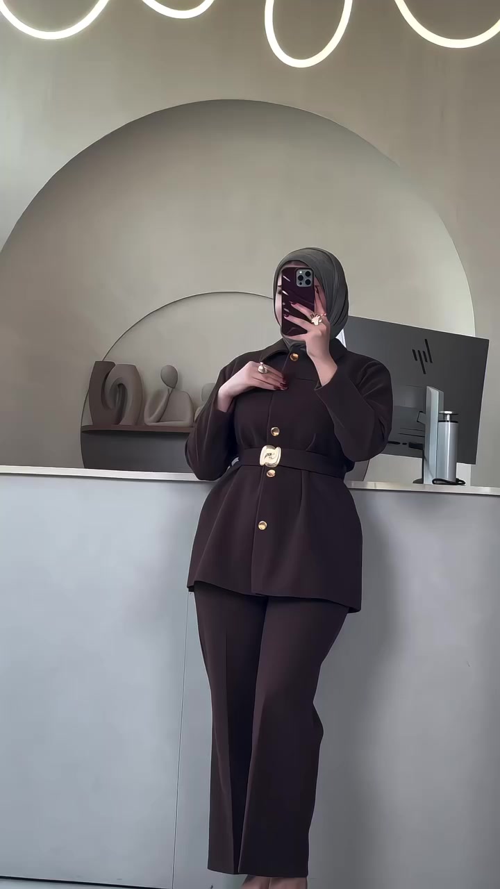 سوت قطعتين صيفي مع حزام
القياس ٣٨ ٤٠ ٤٢ ٤٤ ٤٦ ٤٨

طول القميص ٧٥ يغطي الورك
البنطرون يكون كيلوت عريض 
الخامه دابل
الالوان اوف وايت او بيجي اسود رصاصي

السعر ٢٨ الف


**إذا كنت صاحب هذا الإعلان وتريد حذفه لأي سبب، رجاءا أرسل رسالة إلى الدعم الفني**