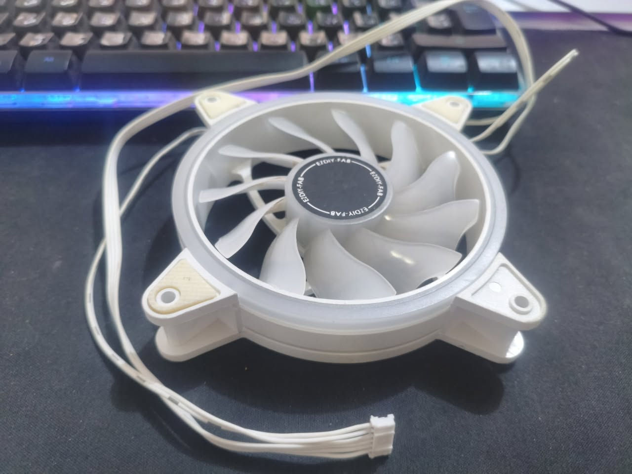 قطع حاسبة للبيع 

هاب فانات مغناطيسي 9 منافذ فان pwm و 9 منافذ RGB ب13

فاناتThermalright جديد TL-C12B-S V3 X3 السعر 20

كيبل LAN سرعة 1gbps ب5

فان 6بن RGB ezdiy ب5

مبرد انتل جديد ستوك Intel® Laminar RM2 ب11

فيشة 12v RGB ب2

كيبل بور هاب ب2

حروف لصقات كيبورد ب2

فايبر ميديا كونفيرتر سرعة كيكا ب10


**إذا كنت صاحب هذا الإعلان وتريد حذفه لأي سبب، رجاءا أرسل رسالة إلى الدعم الفني**