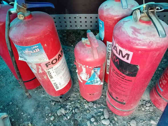 عندي هاي الأغراض للبيع بسعر
مناسب
رقم الهاتف / ***********
