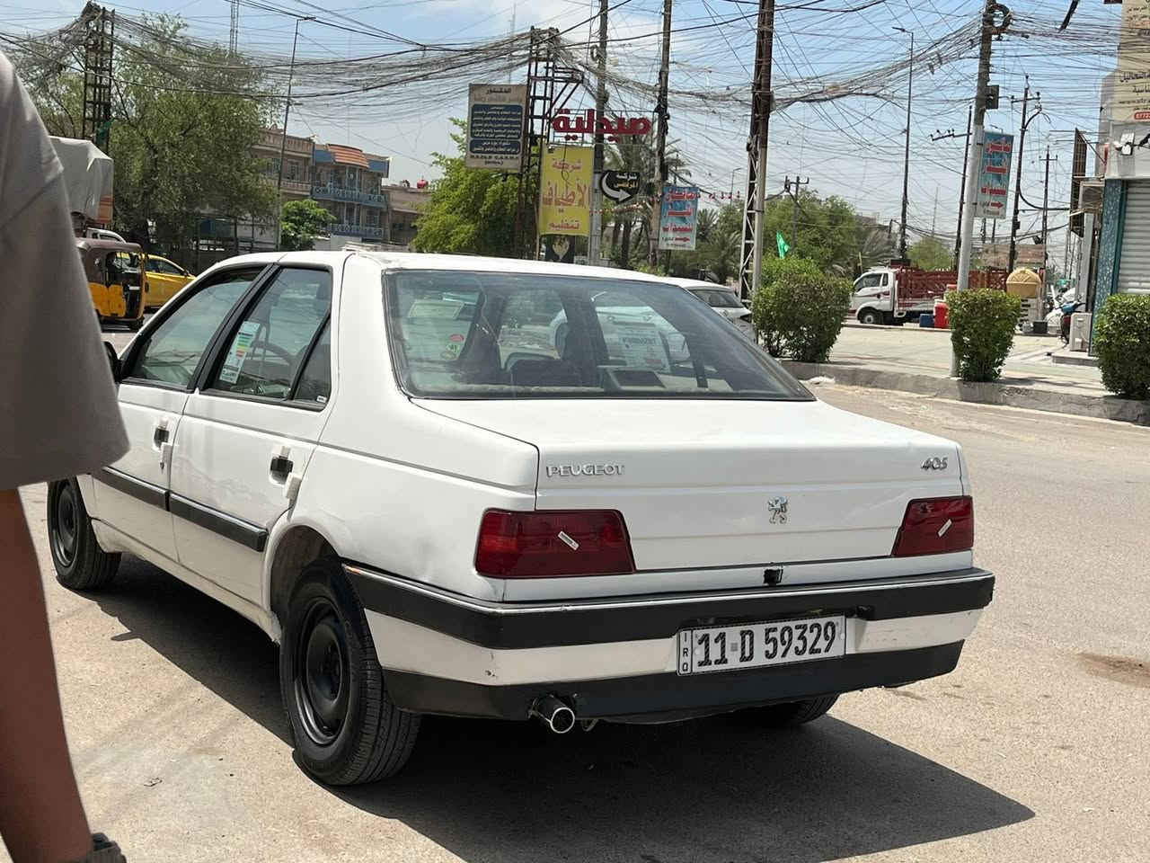 سلام عليكم ابيجو الميس موديل 209سياره مكفوله من ضربه وصبغ بيه بس البنيد طير فقط مكينه وكير مكفولته تبريد شغل شغل تخم تاير جديد صدر مامي وخلفي جديد هزه جديد سنويه الى 30سياره سياره مال جناي السعره 33مكاني بغداد بلديات وهذ رقمي ***********
