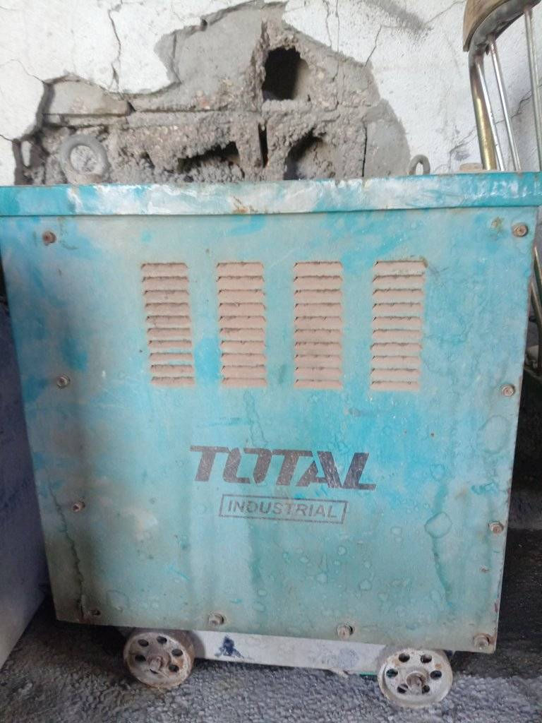 السلام عليكم مكينه لحيم للبيع شغاله السعر ٥٠٠ مكاني فلوجه


**إذا كنت صاحب هذا الإعلان وتريد حذفه لأي سبب، رجاءا أرسل رسالة إلى الدعم الفني**