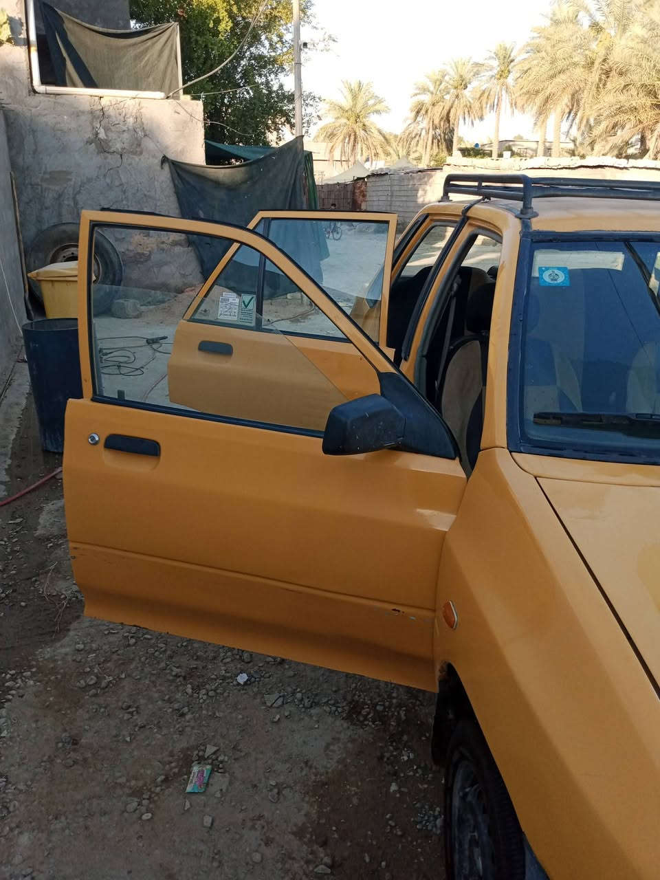 سلام عليكم سايبه12 اللبيع سياره جاهزه كبل الشارع حداديه جديده محرك كير نقصها بس تبريد ب30وبيها مجال ***********

