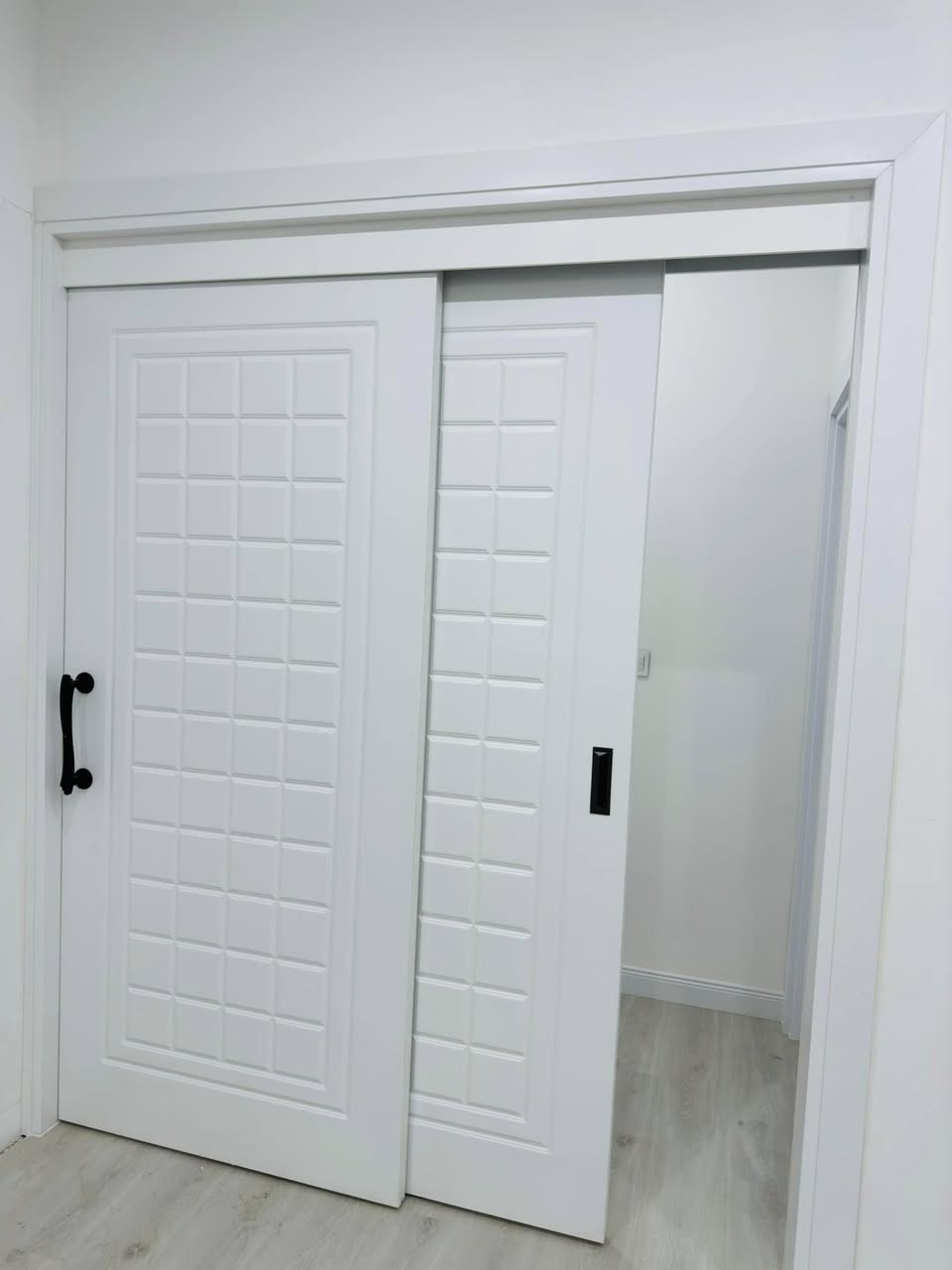 من أعمال اليوم  في أربيل / العراق 📍

أبوابنا تدوم معك عمرًا ، قليل من الاهتمام منك وبعض لمسات العمل الاحترافية منا ، نضع بين أياديكم باب الذي تحلمون به 
واي دوور ضمان ابوابها تبديل وليس تصليح 🚪
لمدة خمس سنوات 
Our doors last a lifetime. A little care from you and some professional touches from us, and we put the door you dream of in your hands. Y Door guarantees its doors with replacement, not repair , for five years


**إذا كنت صاحب هذا الإعلان وتريد حذفه لأي سبب، رجاءا أرسل رسالة إلى الدعم الفني**