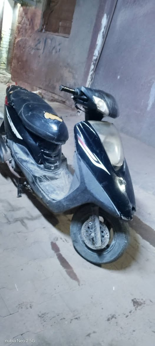 السلام عليكم دراجه بريز للبيع نكره سلف بأي وقت المكان بغداد الكفاح السعر 325 بيه مجال ***********
