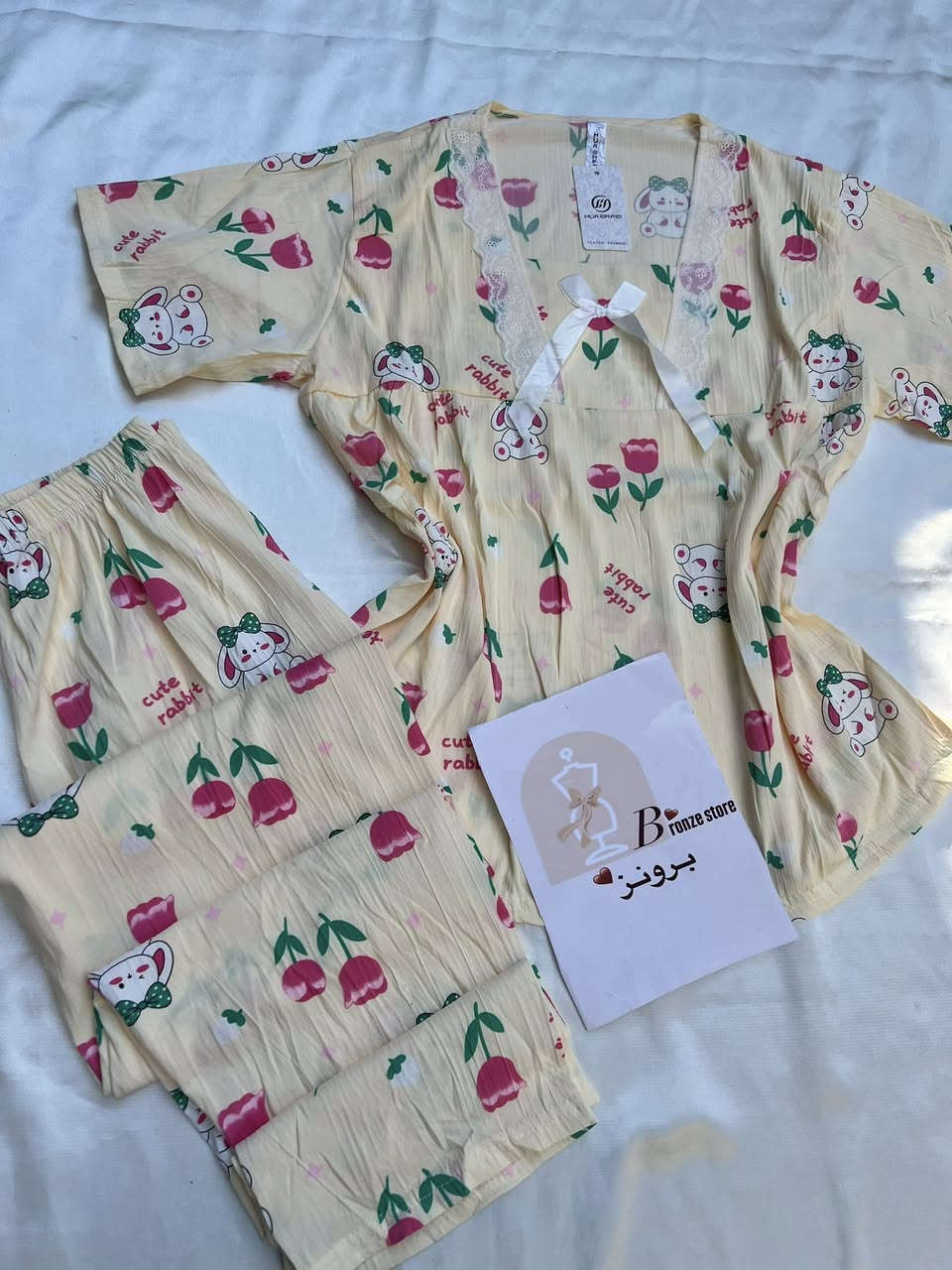 ✨💙 بجامة صيف 2026 💙✨
تدللين نفسچ بهالبجامة الكيوت 😍
قماش ناعم وخفيف يبرد الجسم بهالحر 🔥🌿
مناسبة للنوم والبيت

✨ راح تحبينها من أول لبسة 
متوفر توصيل داخل بلدروز 🚚🩷.


**إذا كنت صاحب هذا الإعلان وتريد حذفه لأي سبب، رجاءا أرسل رسالة إلى الدعم الفني**