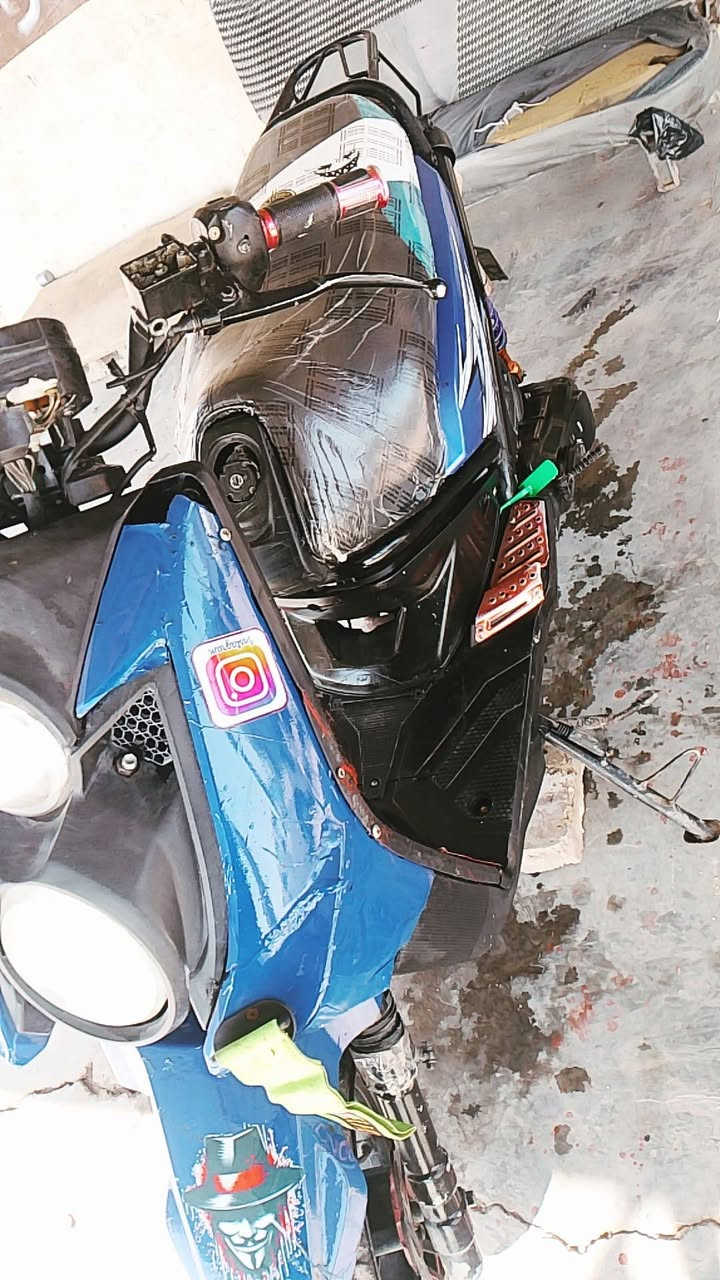 سلام عليكم سكنس جبلي سرعة 140للبيع او امراوس اكير) السعر 250او بيهة مجال (ملاحضة بيهة مواقص 50اينزلن من سعرهة) التفاصيل اكثر اتصل***********
