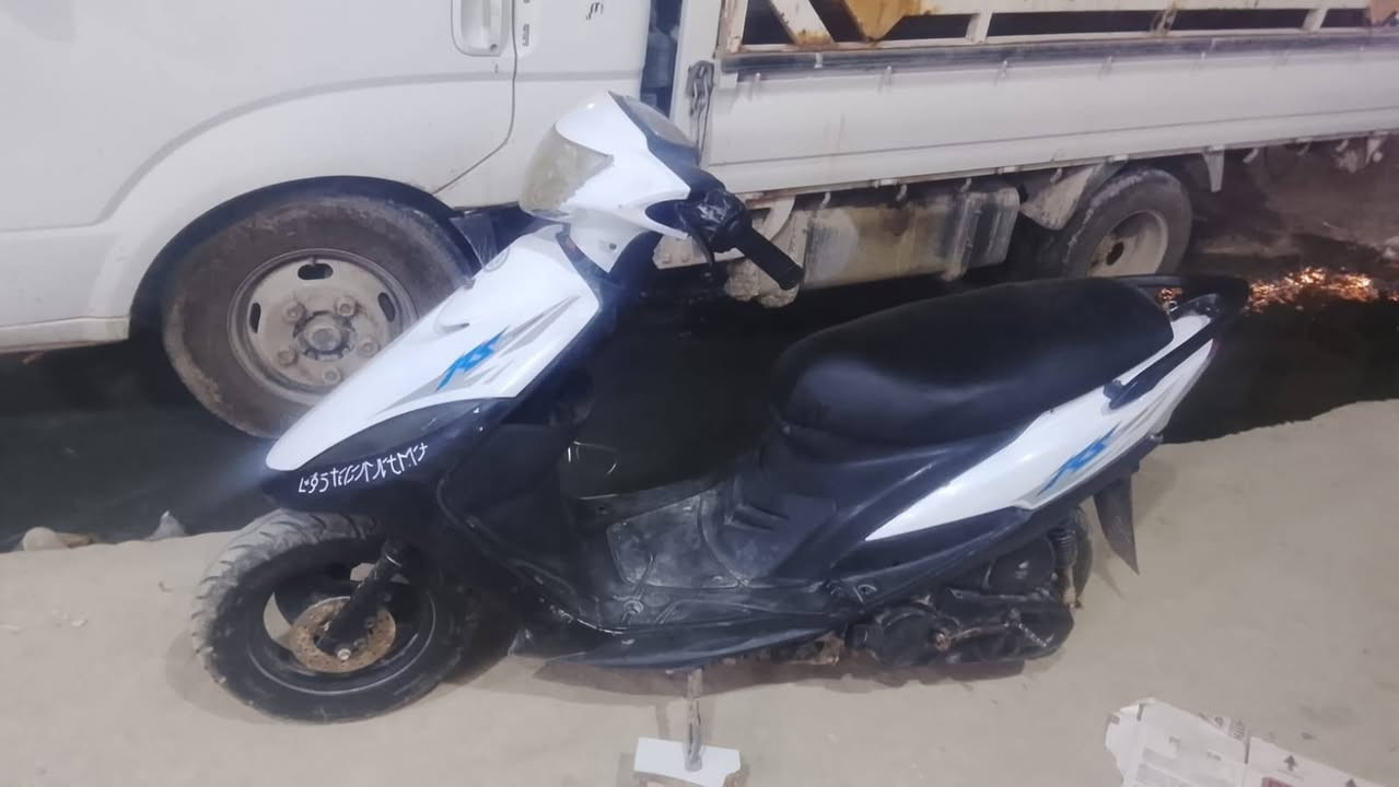 السلام عليكم دراجه ماكس عدله كامله مكمله مانقصها شي
بوشه 50ب بلاد 

مفتوحه بس كور 

معدل يخبل 

كهربائيات كامله مكمله 

هندر واحد باي وقت 

سعر 500وبيها مجال 
سوق الشيوخ ***********
