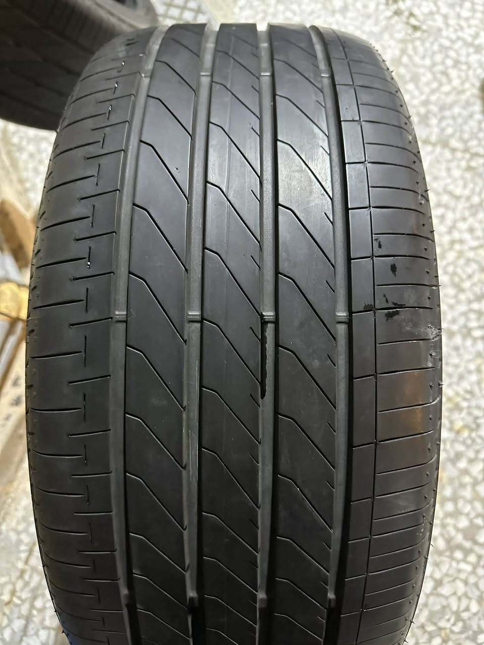 سلام عليكم تخم تاير
بيرجستون ياباني
نظافه ٩٠/١٠٠ / انتاج ٢٤
لبيع السعر ٣٠٠ الف 
يرهم K5 GT 2500
سوناتا ان لاين ٢٥٠٠ T
استفسار ***********
