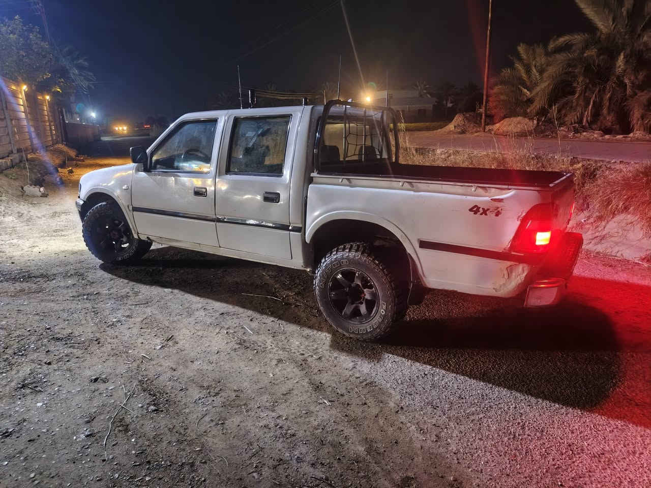 للبيع، سياره ايسوزه ياباني موديل 2003 محرك كاز تيربو تخم تاير جبلي    رقم الماني ما عليهة اي غرامات وراعيهة موجود كبل يحولك  السعر 60ورقه وبيهة  مجال  المكان بغداد ناحية المشاهده  للاستفسار على الرقم التالي ***********
