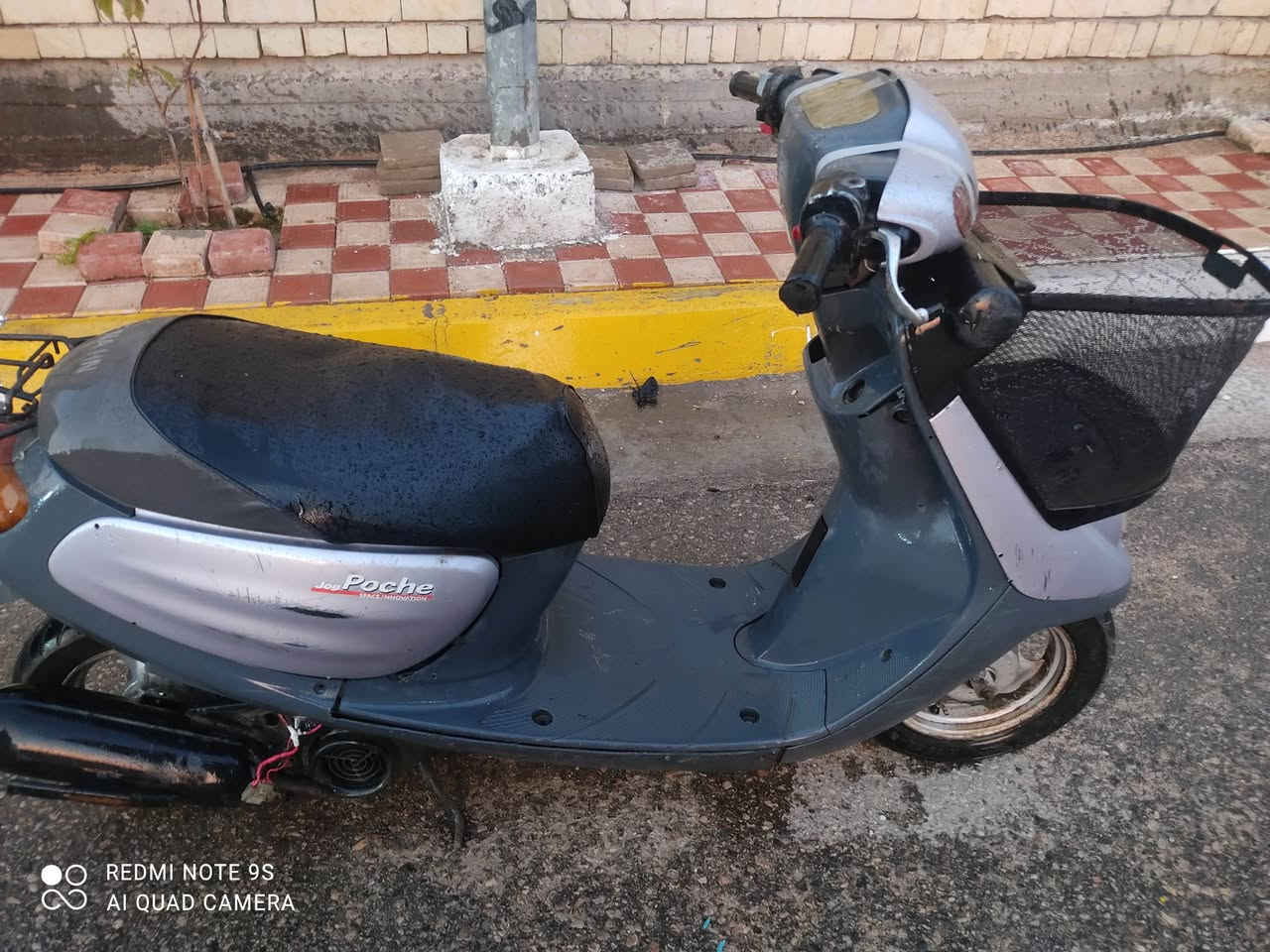 دراجه منغولي للبيع عوزها باتري مكينه كير نظيفه تشتغل هندر سلف عاطل مكانها كربلاء الحر  سعره 375 وبي مجال لشرايه رقم الهاتف ***********  واتساب موجود اتصال
