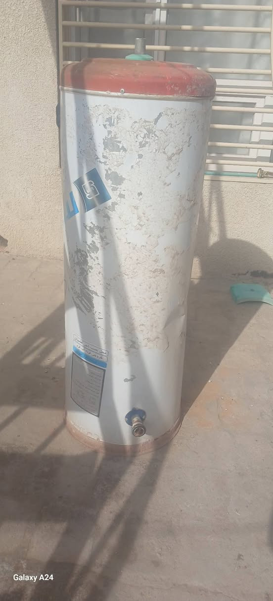 سلام علكيم 
متااح هاي المواد للبيع 
***********
 المكان قرب سيف سعد 
بااسعار مناسبه
