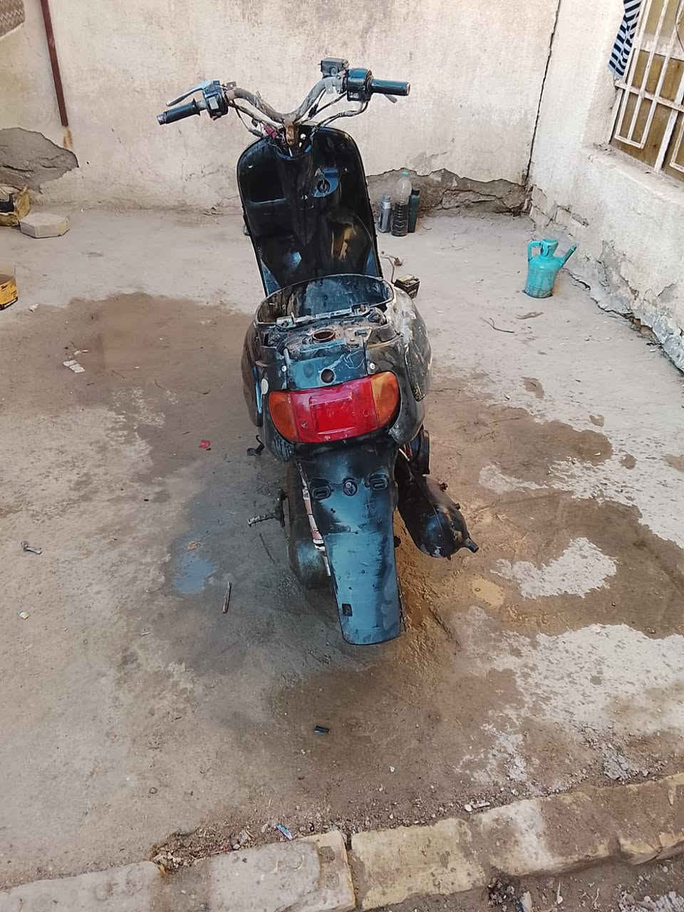 السلام عليكم دراجه للبيع كوم حديد توني مجفتها  وما تشتغل لسعر 60وبيها مجال  
الانتصال ***********
