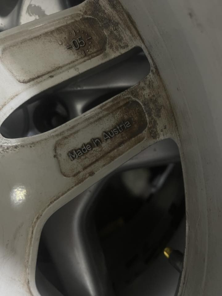 👈 التفاصيل كاملة بالفيديو 👉
السلام عليكم اخوان ويلات AMGقياس 18 اصليات اصليات ثين منهن لالحيم ولاعواج والباقيات بيهن لحيم بسيط وياهن تايراتهن زوج جدد بالشعافير وزوج نظاف حيل اخوان الويلات معروف سعرهن بالسوك والكل تدري بيهن غاليات كلش بس جاي ابيعهن بسعر التايرات وسعرهن النهائي 300$ 
مكاني بغداد ورقم تليفوني ***********
