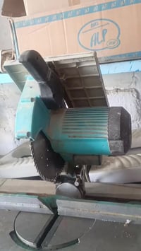 للبيع 07823110908