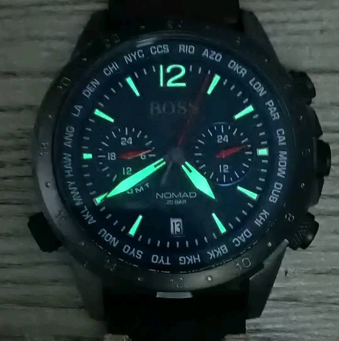 BOSS NOMAD  ساعة بوس قطع اخيرة
130.000
شامل التوصيل
قطر 44 ملم 
مكينة ياباني شركة TMI 
سير جلد طبيعي 
رنك داخلي دوار عواصم الدول  
سنتى GMT 
 سنتر توقيت 24 ساعة 
لامينوس مضيء 
ضد الماء 100%
للزبون حق الفحص والرفض دون تكاليف النقل
***********
واتس اب اضغط الرابط 
https://wa.me/9647712677677
