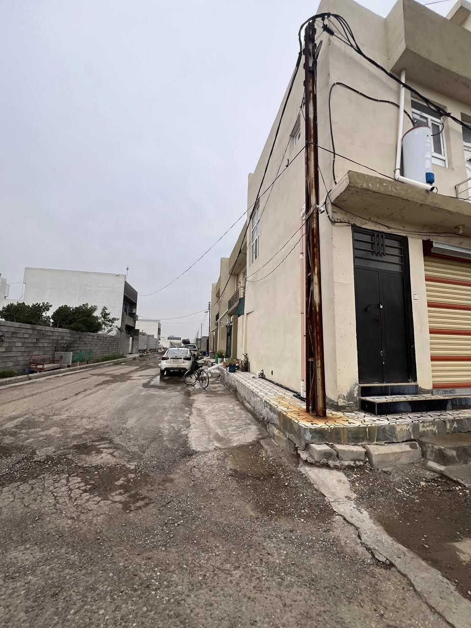 قطعه متوفرة موقع دور الزراعة الثانية
سلام عليكم  القطعه لمساحة 150 متر. وجه 8 نزال 19 
خدمات كامله مي كهربا تبليط 
وبيها معامله تطويب ورقم 

السعر 35 وبيها مجال بسيط 

موقع دور الزراعة الثانية من تعبر البزل اخرب مدخل 
من يم الحداحده 

الاتصال عل رقم 

***********
