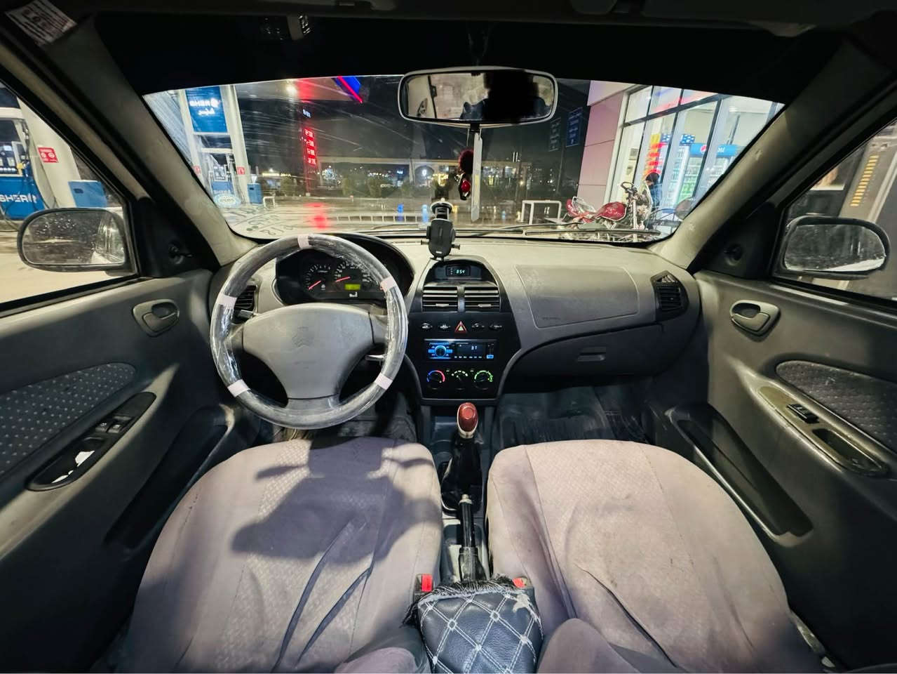 Saipa 
مۆدیل ٢٠١٢ 
دوو سێ پارچەی بۆیاخە سەقف و حیزام بەشەرت 
تەبرید لەسەر سویج سارد گەرم مەزبوت 
گێر عادی 
جام کارەبای ئەی بی ئێس دەبڵ گێچ بلاجکتۆر 
سەیارەیەکی جوان و کەم مەسرەفە 
تەحویل و غرامە بەشەرت ٢ وەرەقەی غرامە لەسەرە دەیگەرێنمەوە پاش مەعمەلە 
نرخی ٣٥ وەرەقەیە و مامەڵەیەکی زۆر کەمی تێدایە 
جوابی کۆمێنت نادەمەوە لەگەڵ رێزم نامە بنێرە یان پەیوەندی بکە سەیارەکە پارەی ئۆپڵێکە 
ناونیشان هەولێر 
ژم*********** أربيل, العراق
