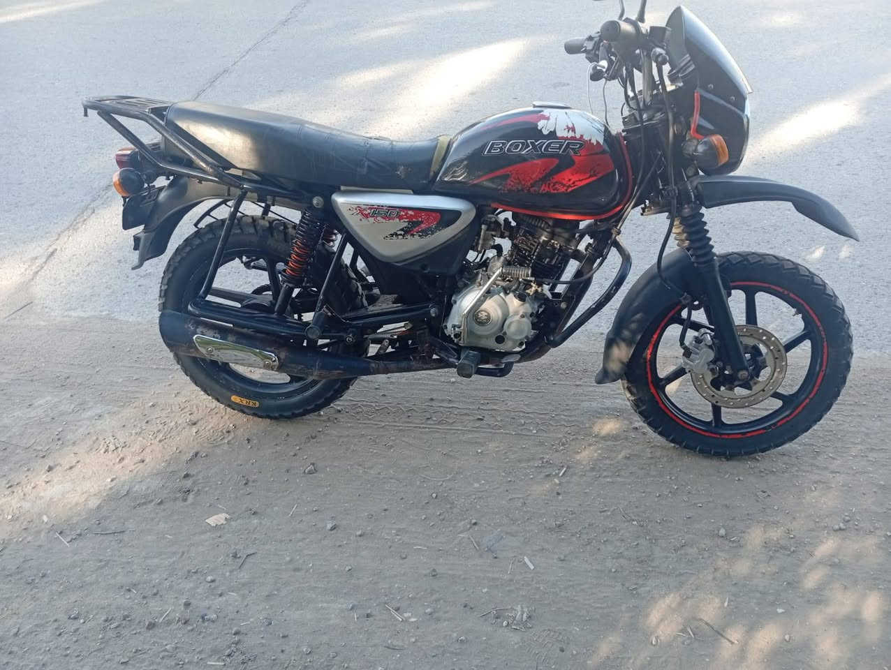 بوكسر جبلي موديل 22 اوراق اصولي( وكيله السلامي) يعني دراجه تترقم شرط الترقيم بيه ستاند و UBS زوج تاير جديد  هستوني شادهن كهربائيات كله شغاله  نكره سلف هورن  لايت زنون ناصي عالي اشاير كلهن شغاله دبلات كله مكفوله دراجه متعوب عليه و عليه ادامه كامله محرك بعده ب الضمان دراجه جاهزه متذب عليه ولا فلس  سعره كلش مناسب  ب النسبه لنضافته و سعر السوك مليون قفله 
***********
*********** بيهن واتس اب
