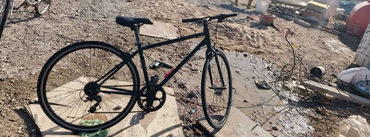 سلام عليكم ورحمة بيسكل مسابقات ياباني c700البيسكل مكفول من ايشي سعره 125وبي مجال حك الجيه الرقم***********العنوان بغداد الشعله شارع بيت موزان❤
