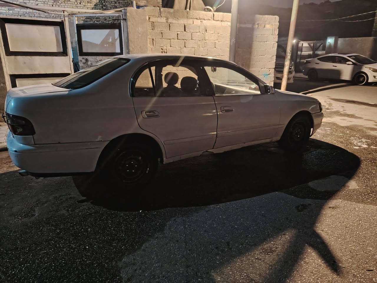 السلام عليكم  سياره كرونه  للبيع والسعر 42 وبيه مجال
للتواصل 
***********
