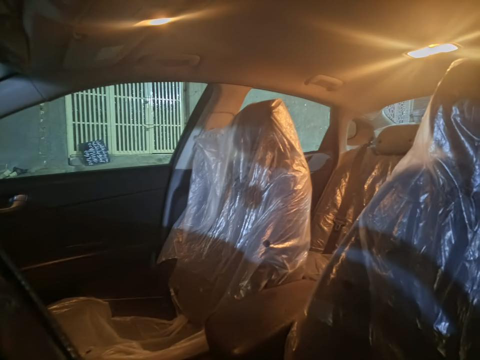 السلام عليكم 
اوبتما ١٦ مكان نجف السونار مع الصور 
السعر ١٠٥ قفل 
***********
