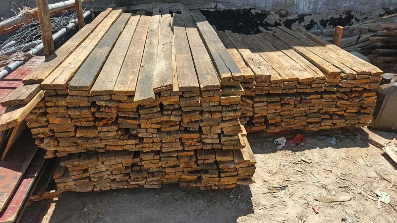 للبيع قالب خشب روسي نظيف
عدد 22 مكعب
ابيع قالب كامل أو نص قالب
عنوان الحلة المركز
اتصال هاتف ***********
